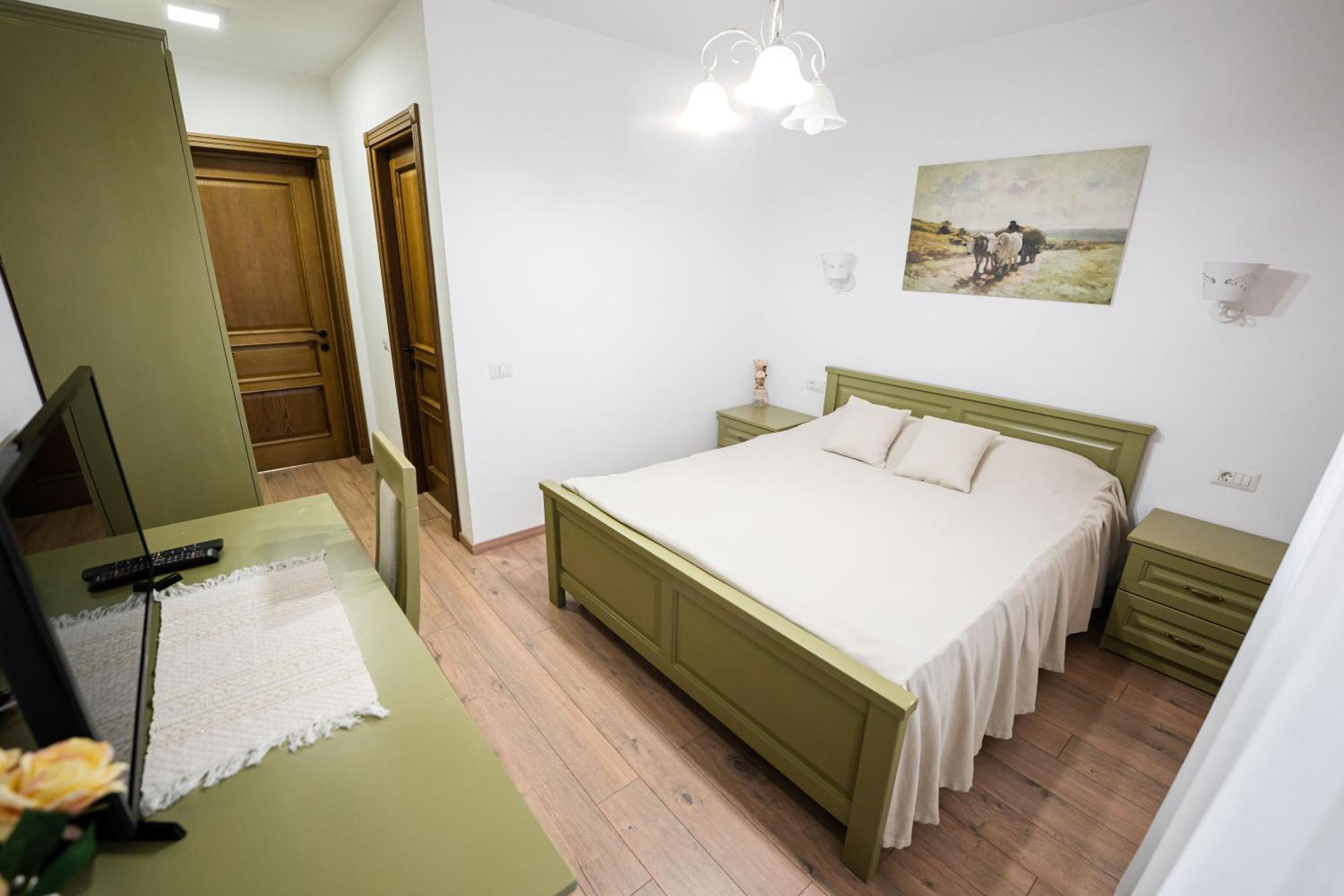 Casa Andra Hotel Siret Exterior photo